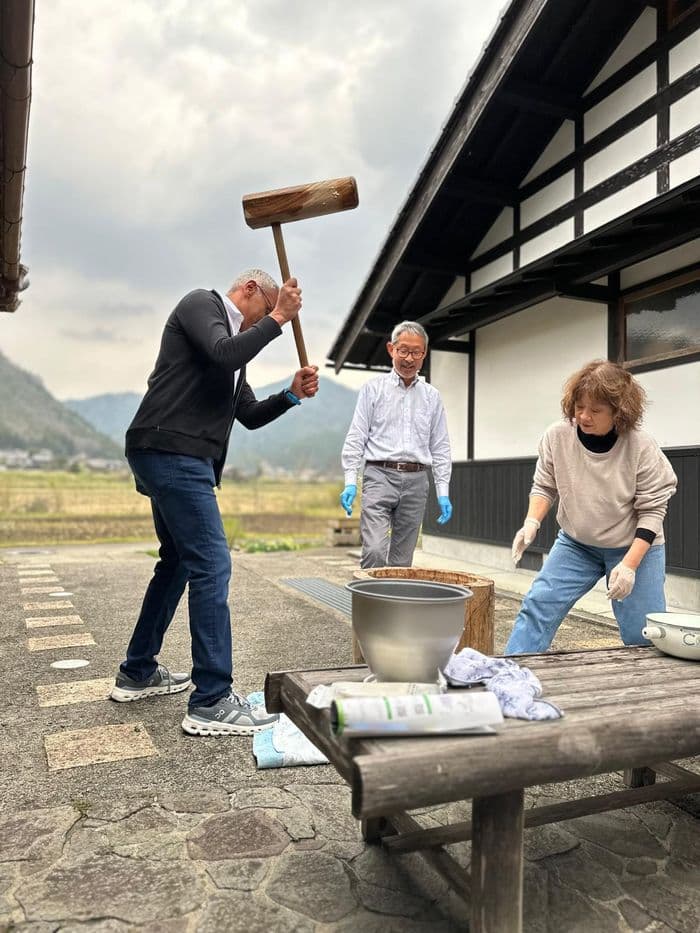 mochi pounding miyama