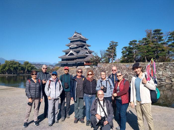 Matsumoto Castle group picture