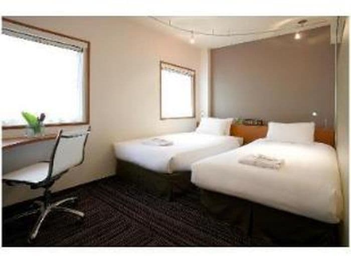 The b akasaka twin room